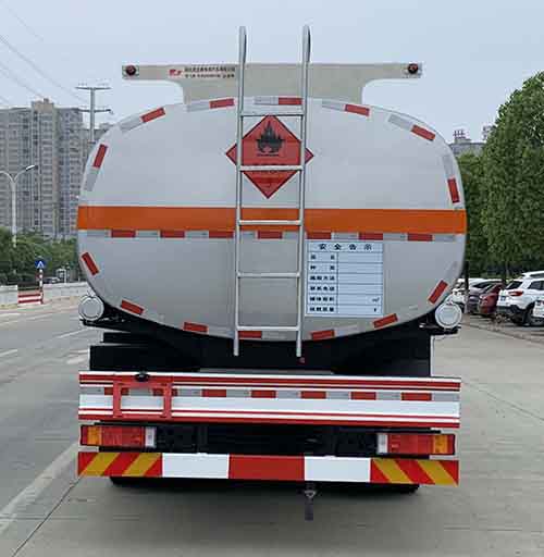 楚飞牌CLQ5260GYY6D型运油车