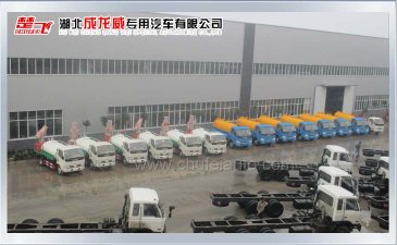 成龙威大批量农药喷洒车