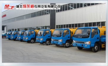 湖北成龙威专汽出口大批量江淮吸污车