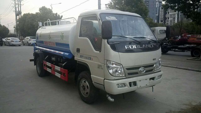 四川帝王洁具采购一台福田五吨洒水车