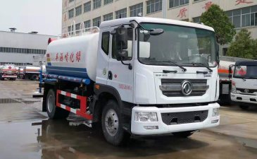 国六排放标准洒水车-东风d9洒水车发往山西太原