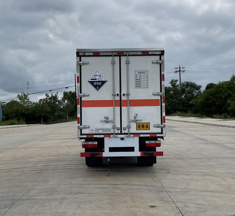 楚飞牌CLQ5042XFW6E型腐蚀性物品厢式运输车