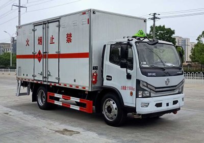 楚飞牌CLQ5120XRY6E型易燃液体厢式运输车